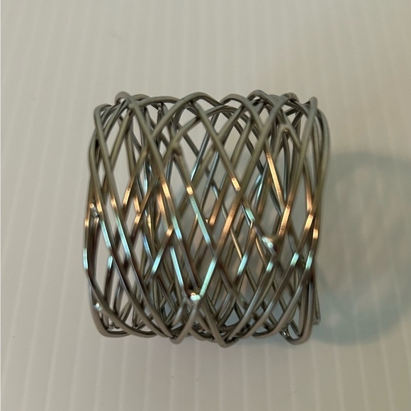 (12) Alloy Silver Finish Modern Napkin Rings New In Box - Picture 4 of 7